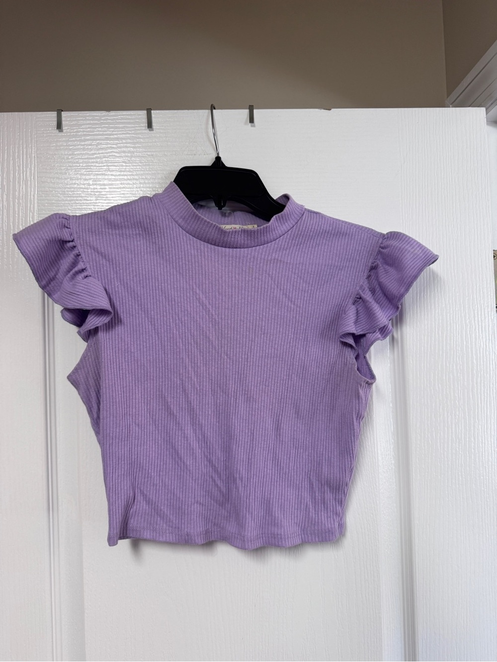 Heart Hips Lavender Ribbed Ruffle Sleeve Crop Top